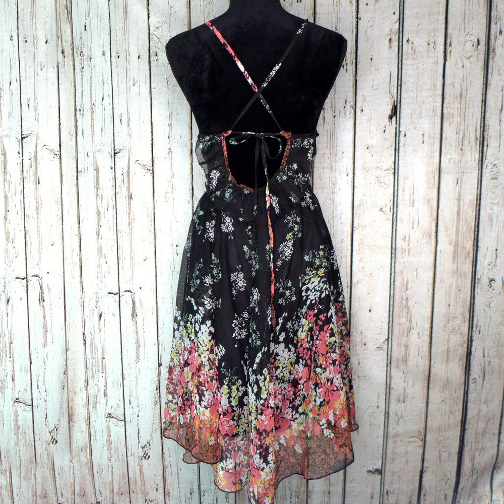 🚫SOLD🚫 Modcloth Winsome Wildflowers floral dress - Picture 2 of 5